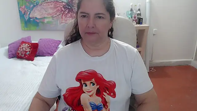 leonela_69: онлайн-секс-чат