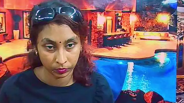 Онлайн чат XXX IndianSexyButt