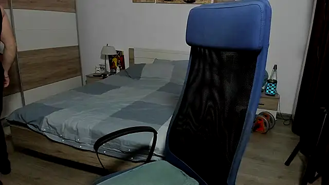 RobbyShawz webkamerás műsora