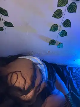 Chatroom XXX en direct de Isabella_Belmont