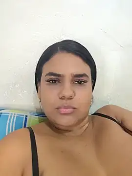 AntonellaShot Adlı Modelin Canlı XXX Sohbeti