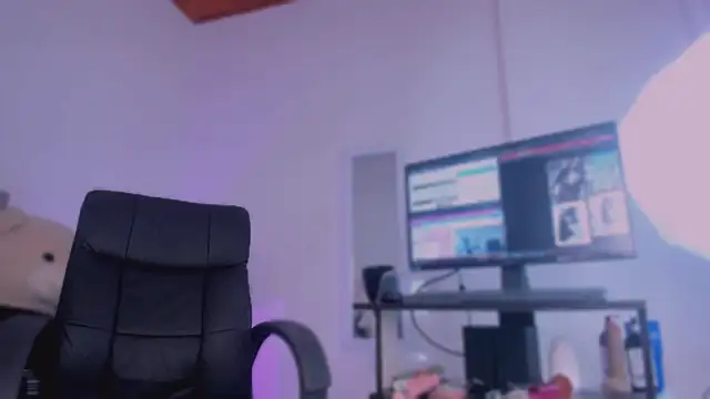 Ayha_khalaf's Webcam Show