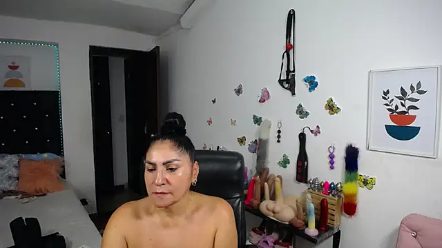 XXX chat uživo modela mature_bigboobs10