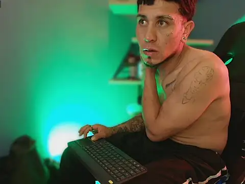 Thonixxx_mr Adlı Modelin Web Kamerası Şovu