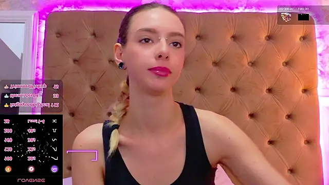 CoraVex's Live XXX Chat