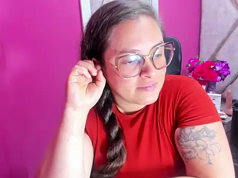 แชท XXX สดของ Sarah_Boobs_