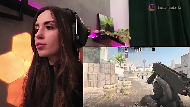 Chat XXX en directo de CuteAnna-