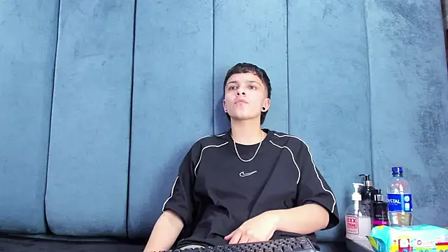 Chat +18 de Megan_Thompson_ ao vivo