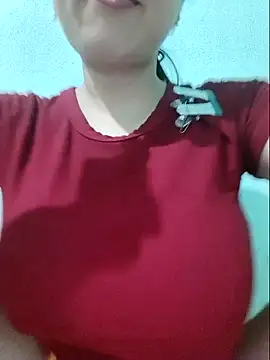 Shine_Mai Adlı Modelin Canlı XXX Sohbeti