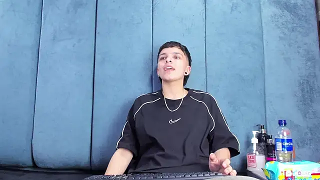 Megan_Thompson_'s Live XXX Chat