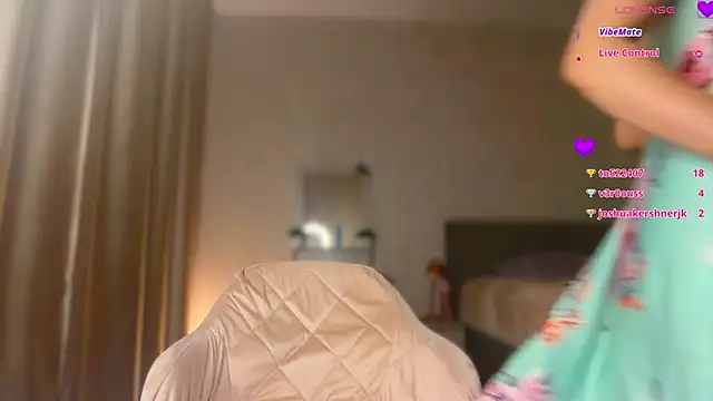 Chat XXX en directo de a__enigma