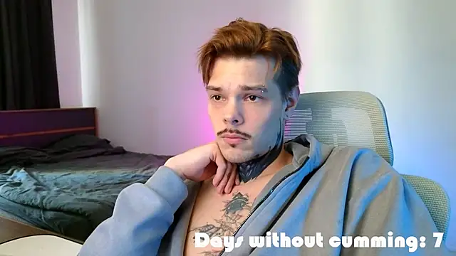 DENIS_HERE webcam show