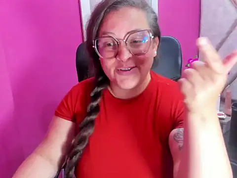 Sarah_Boobs_ 라이브 XXX 채팅