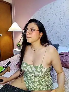 Angelie_RosebrmのライブXXXチャット