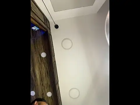 Czat XXX na żywo – B_Wild