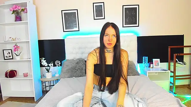 AdrianaCult Live XXX-Chat