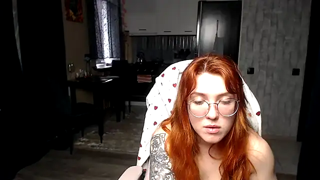 Reginasmilee's Live XXX Chat