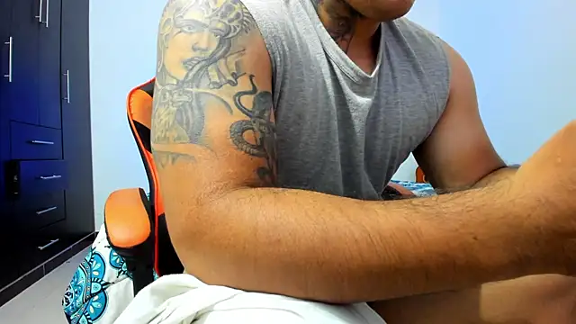 thiago__cp01's Webcam Show