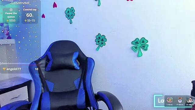 Онлайн чат XXX dolly_boob