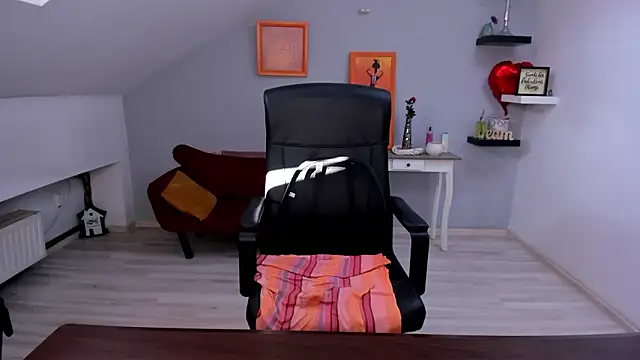 LollaGirl Live XXX Chat