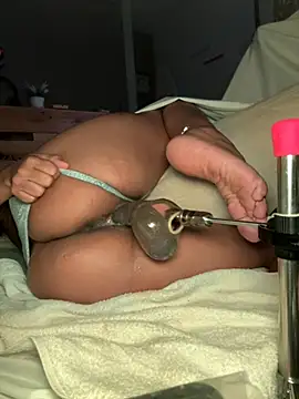 Pokazy przed kamerką – ROUSSH