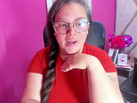 แชท XXX สดของ Sarah_Boobs_