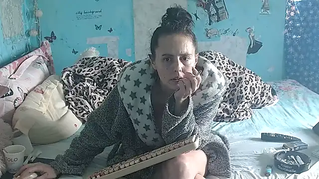 brighteyes77 – Live XXX-chat