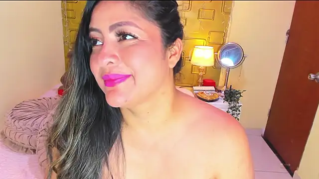 Julia_Haye – Live XXX-chat