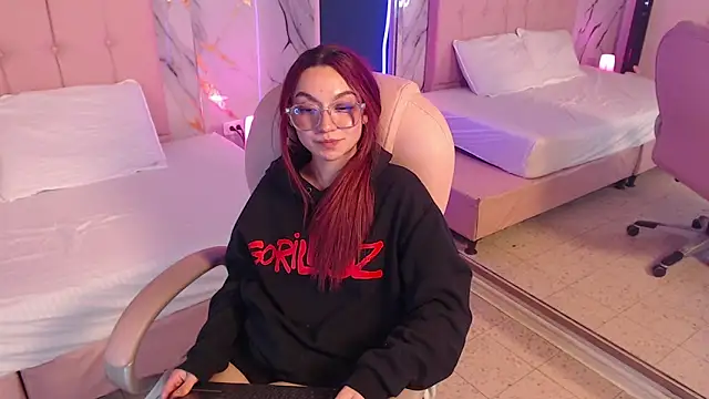 Red_kytty6's Live XXX Chat