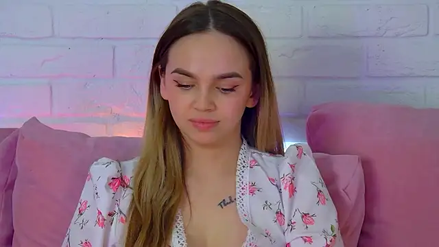 AnitaVenture Adlı Modelin Canlı XXX Sohbeti