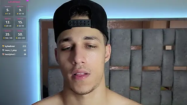 orionblaze69_ Chat XXX in diretta