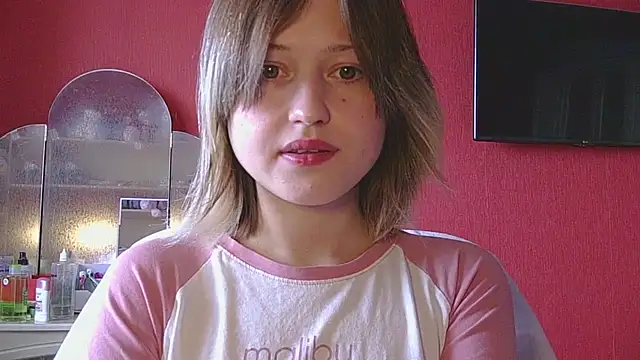 Beloved_Mary Adlı Modelin Canlı XXX Sohbeti