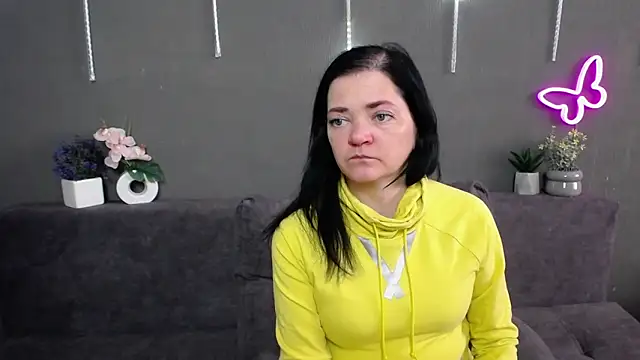 XXX chat uživo modela LauraFinn