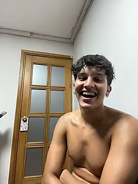 Leo_Savage_ élő XXX-chatje