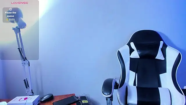 Chat +18 de honeyluxe_ ao vivo