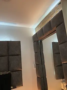 Chat +18 de BrigitteVons ao vivo