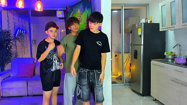 Chat XXX en directo de Houseofwarrios