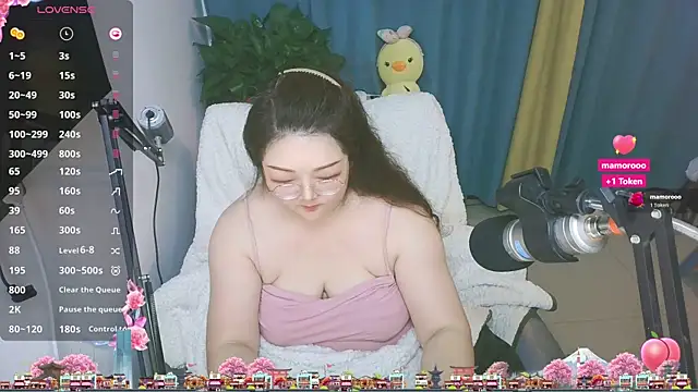 Chatroom XXX en direct de AngelwithEcup