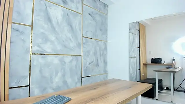 XXX chat uživo modela REINA_ADAHARA