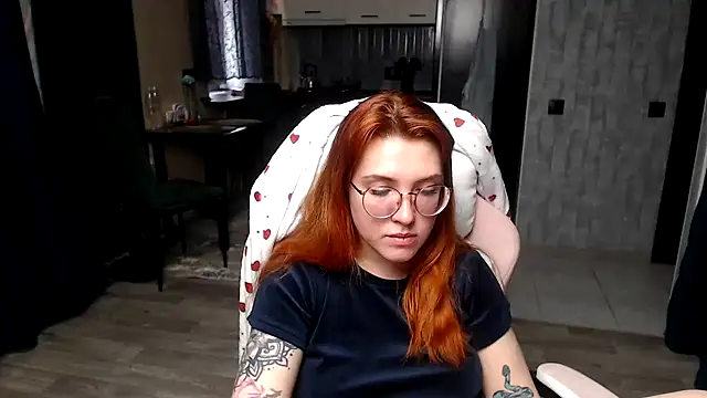 Chat +18 de Reginasmilee ao vivo