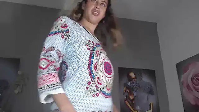 دردشة AntonellaBlanc الجنسية المباشرة