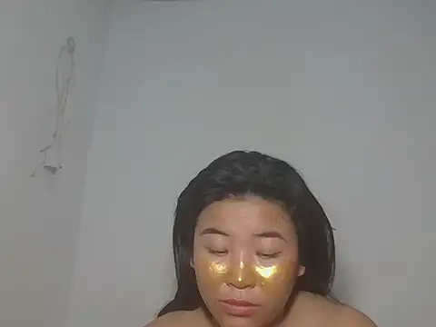 Zyeiii Adlı Modelin Canlı XXX Sohbeti