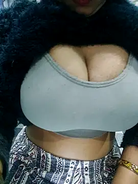 Chat XXX ao vivo de rajiya_khan