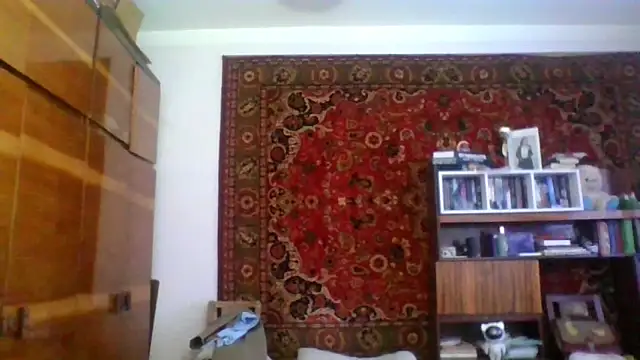 NickiKisinger Chat XXX live