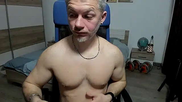 RobbyShawz 即時 XXX 聊天