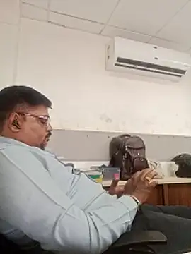 Desi_Lodo_Gujju_Boy 即時 XXX 聊天