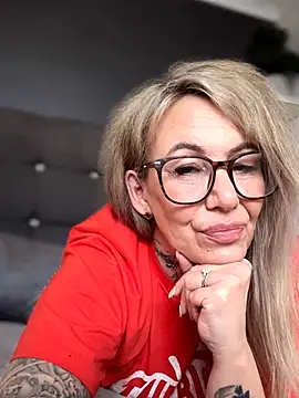 Živý XXX chat blondebitch2