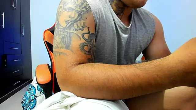 thiago__cp01 即時 XXX 聊天