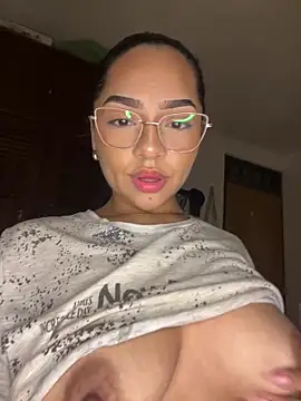 EvieAdamsss' Webcam Show