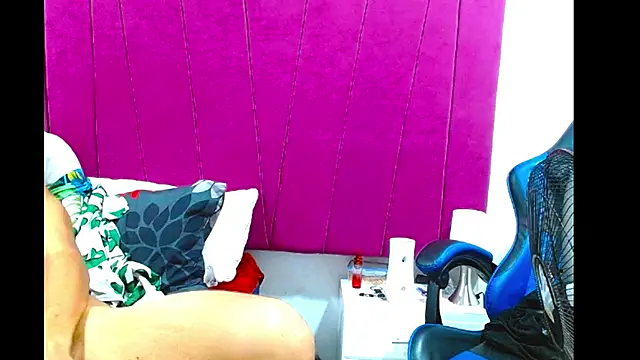 pipe_hot04 在線直播表演